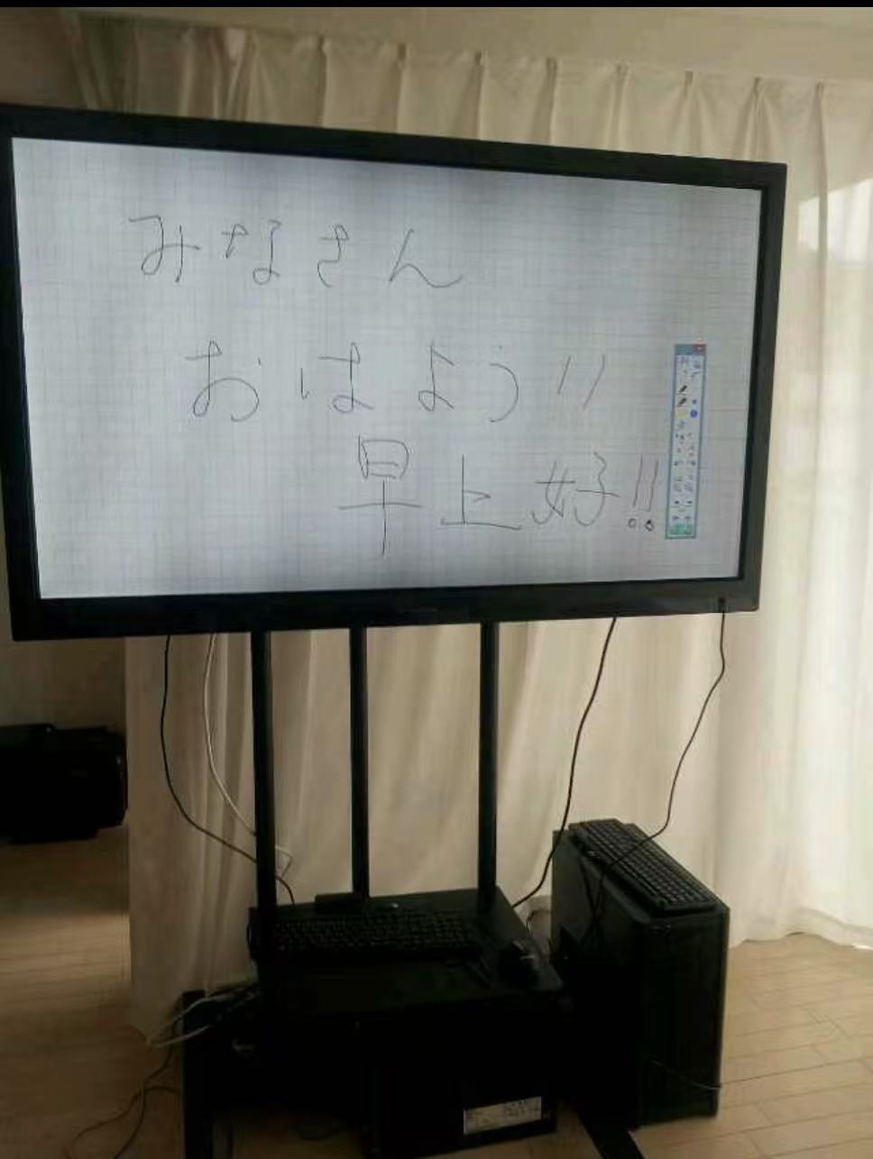 2012年当時に開発していた手書き対応の大型タッチディスプレイ